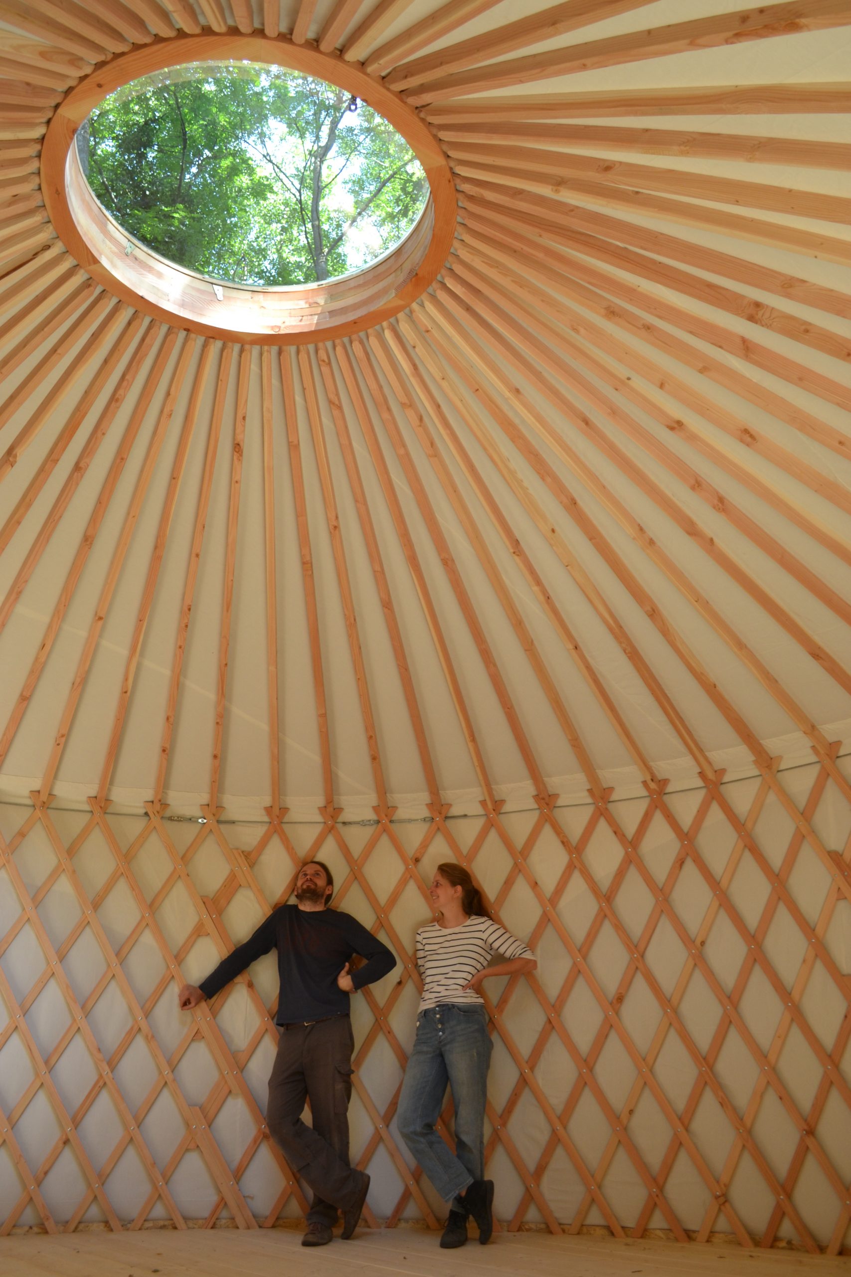 Les fabricants dans une yourte